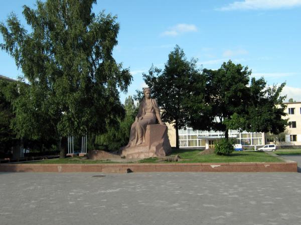 Памятник Леси Украинке